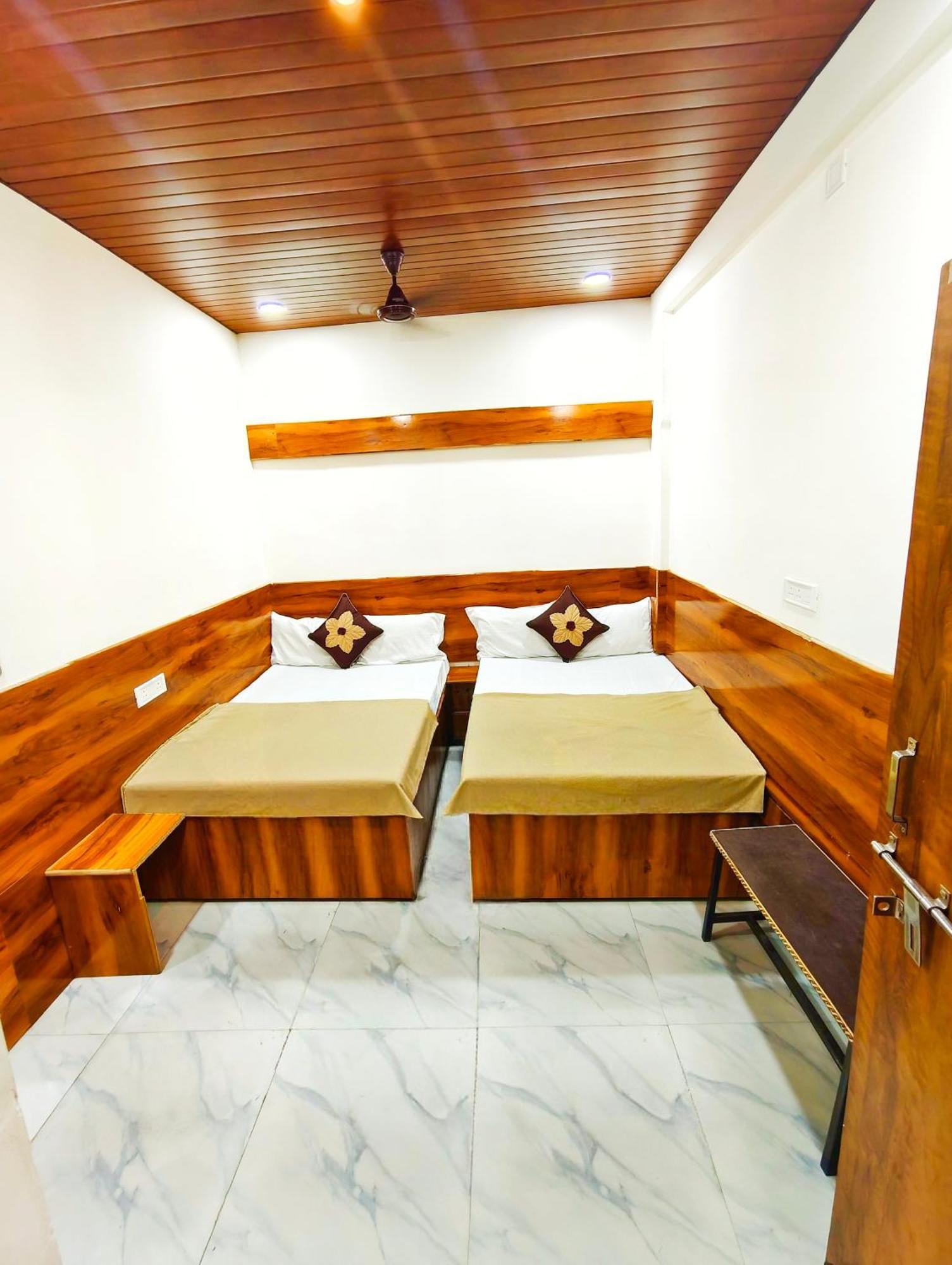 Hotel Om Palace Near Mahakal Mandir Ujjain Eksteriør bilde