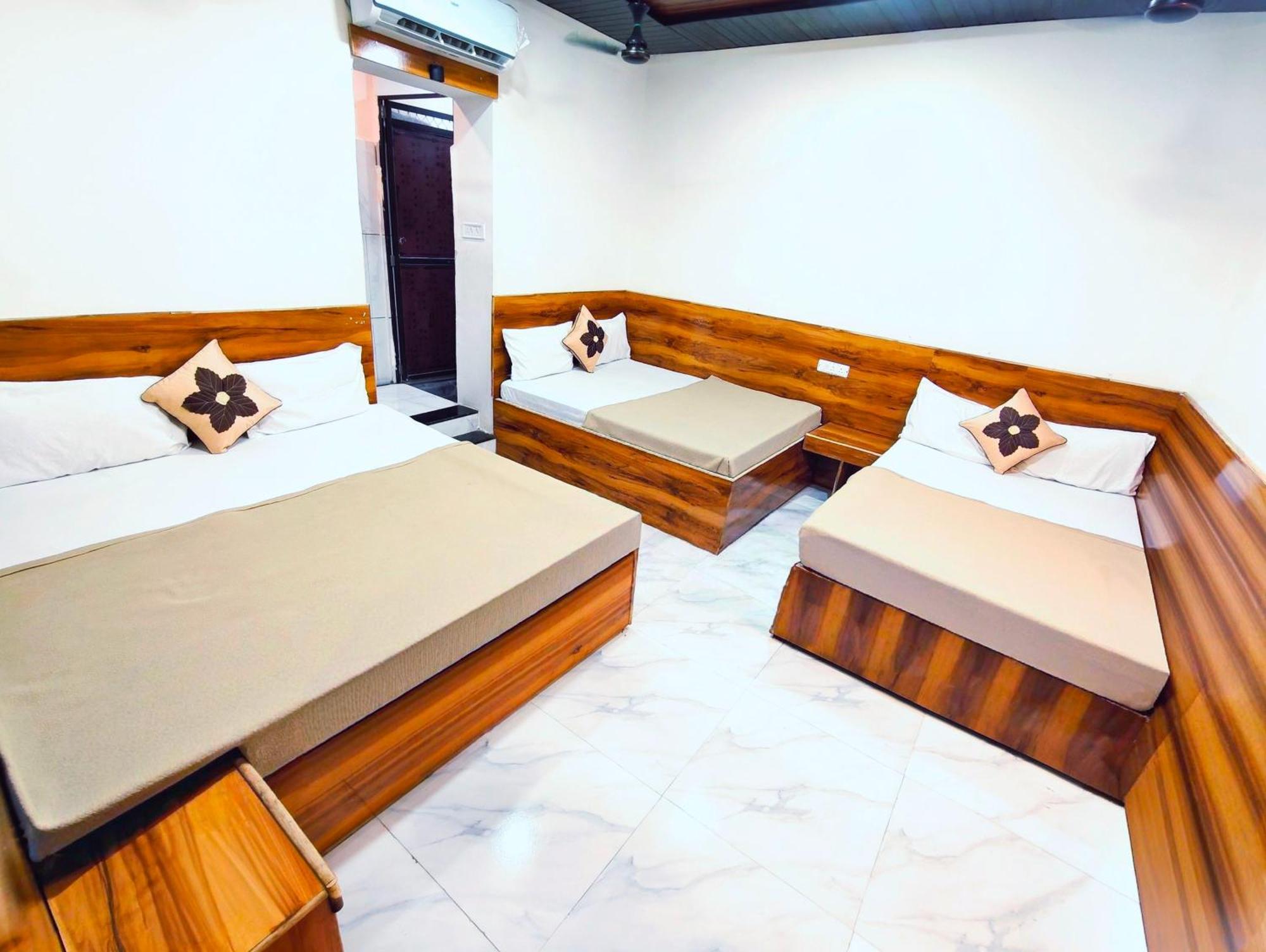 Hotel Om Palace Near Mahakal Mandir Ujjain Eksteriør bilde
