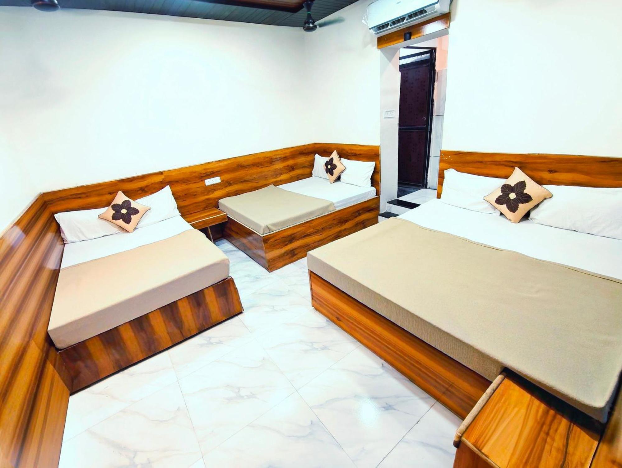 Hotel Om Palace Near Mahakal Mandir Ujjain Eksteriør bilde